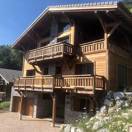 Chalet Purdey - Sleeps 10 With Hot Tub