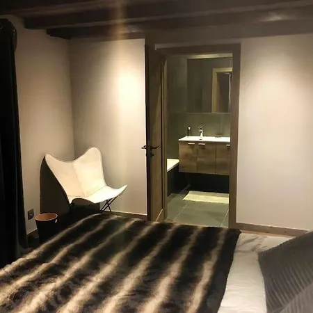 Purdey - Sleeps 10 With Hot Tub Chalet *